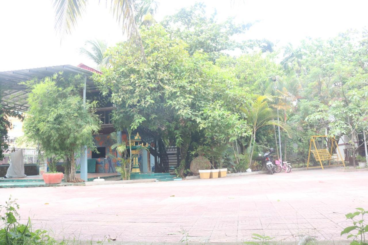 Our House Bungalow Kampot Exteriör bild